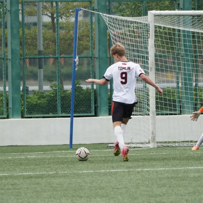 587844368_1358402236297129_3957051747582278872_n