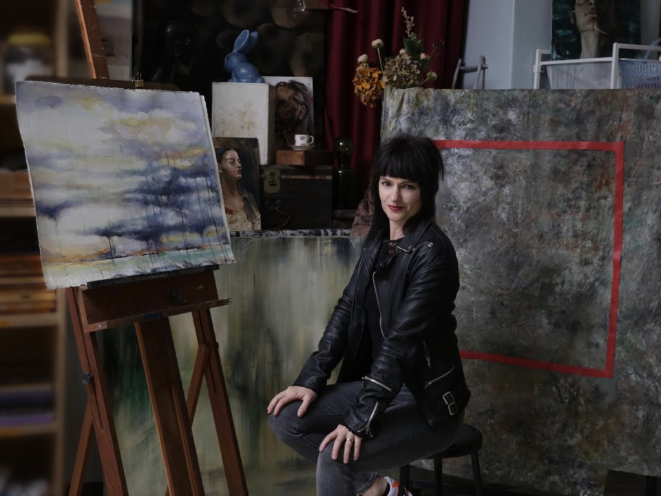 Jane Mitchell - Studio shot! (1) (7)