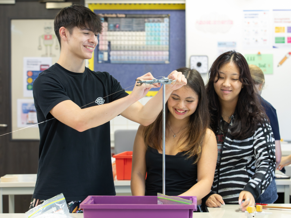 Y13 Collaberative Science Project-06